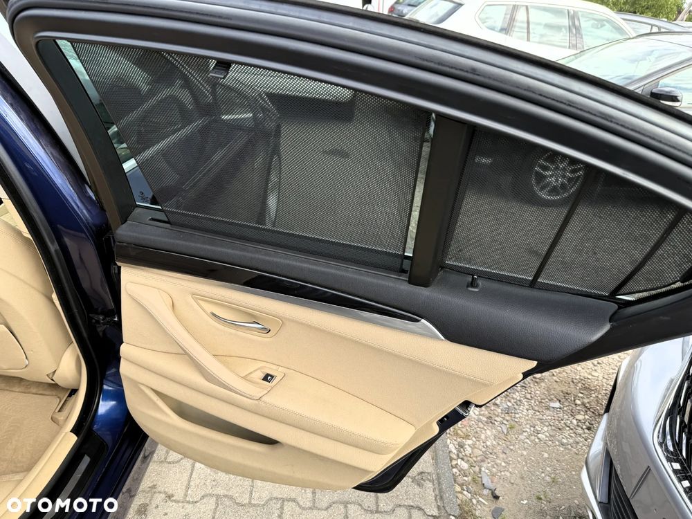 BMW Seria 5 520d - 12