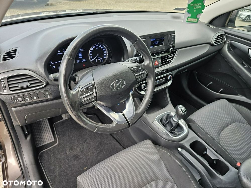 Hyundai i30 1.5 DPI Modern - 19