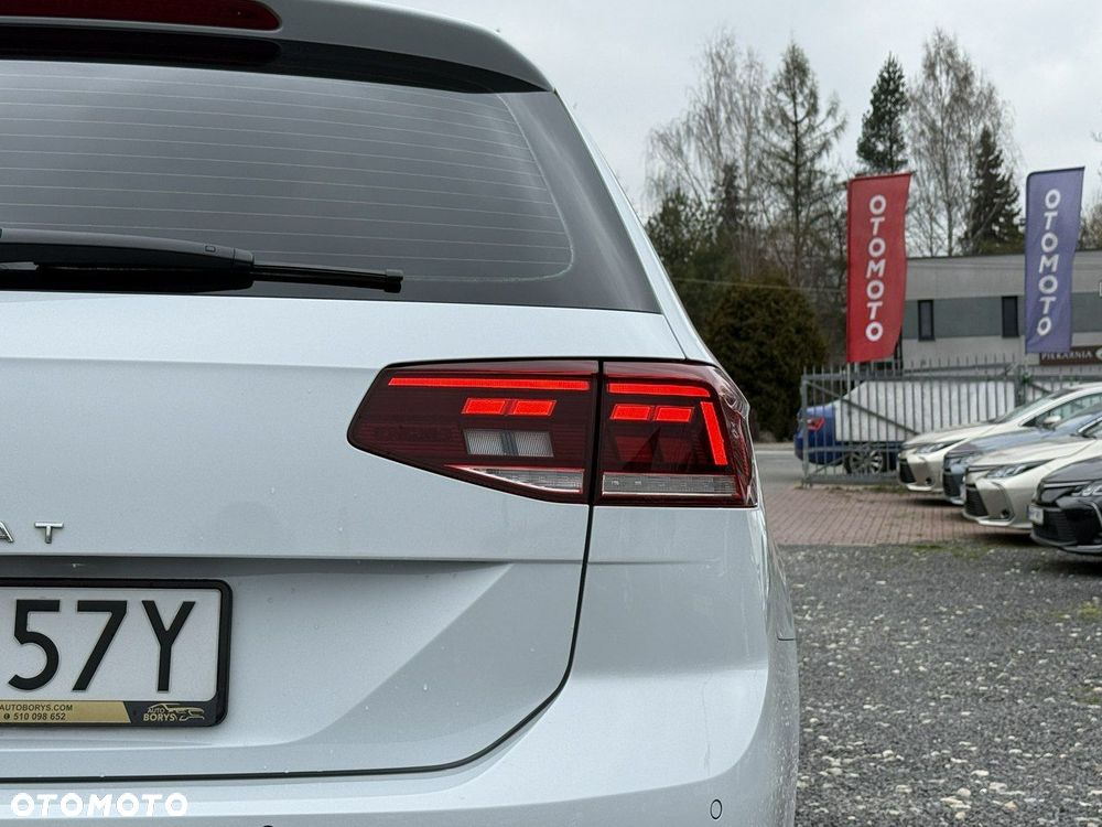 Volkswagen Passat - 9