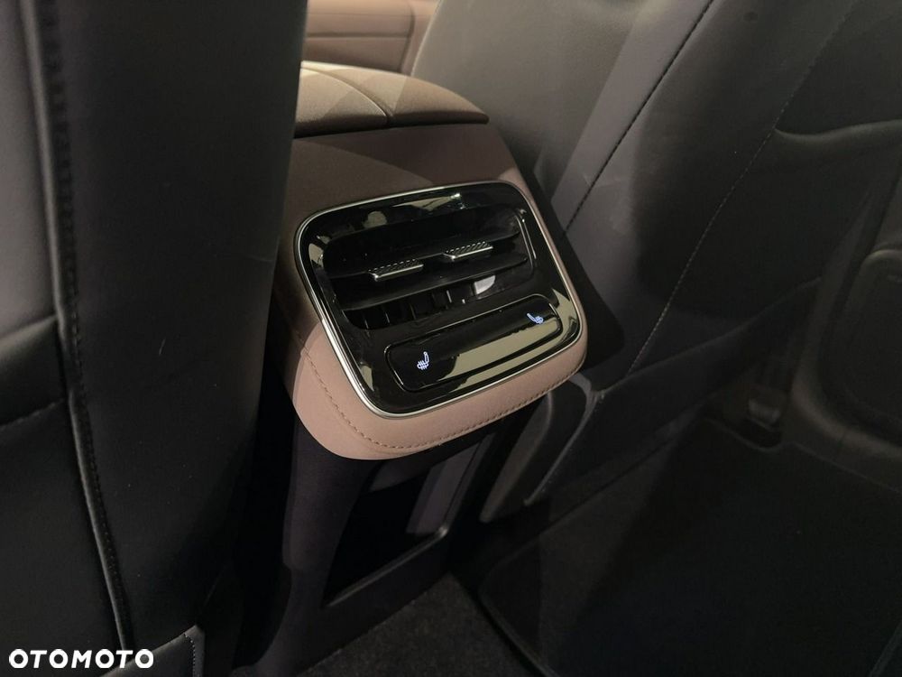 Chery Tiggo 8 - 17