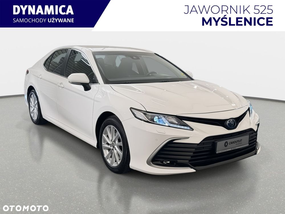 Toyota Camry - 2
