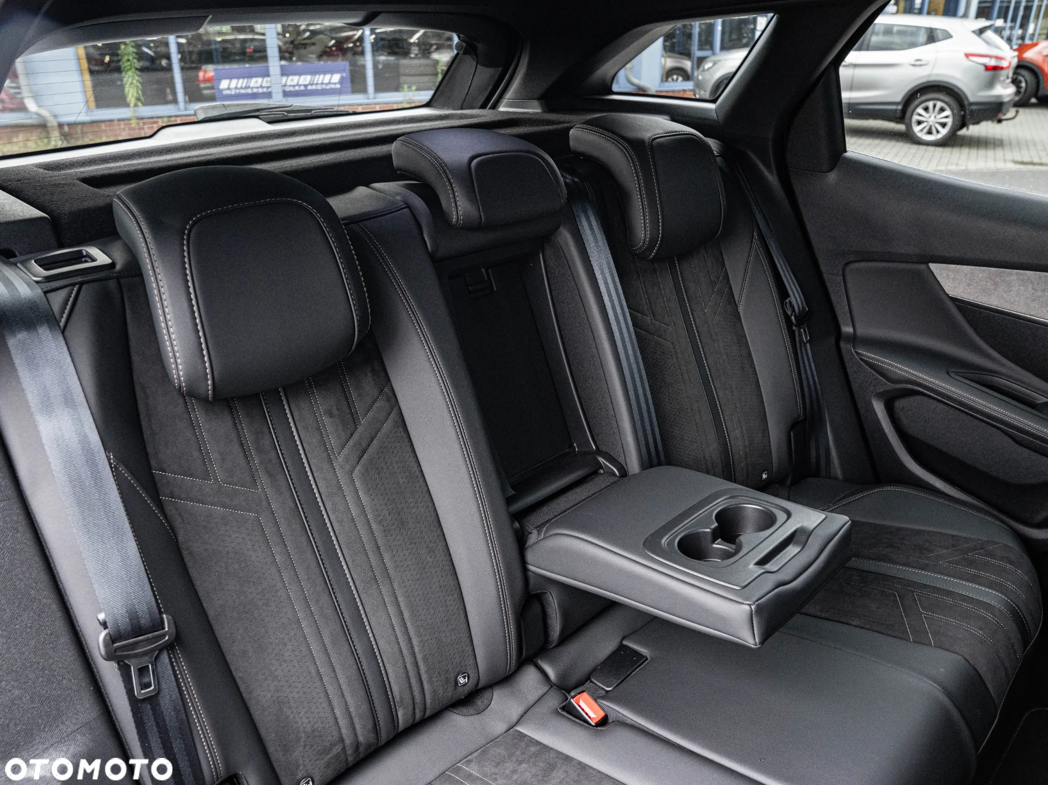 Peugeot 3008 1.5 BlueHDi GT Pack S&S EAT8 - 28