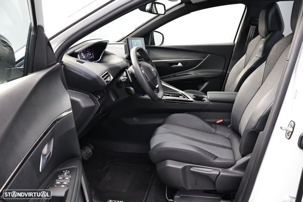 Peugeot 3008 1.2 Hybrid Allure Pack e-DCS6 - 24