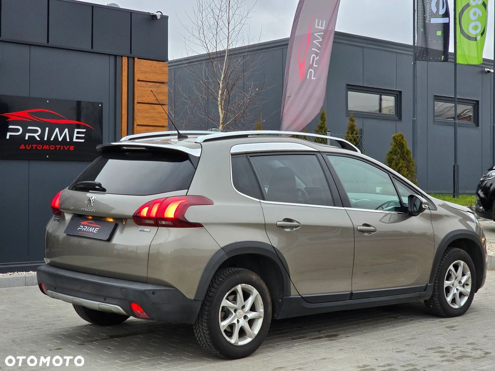Peugeot 2008 1.2 Pure Tech Allure S&S EAT6 - 8