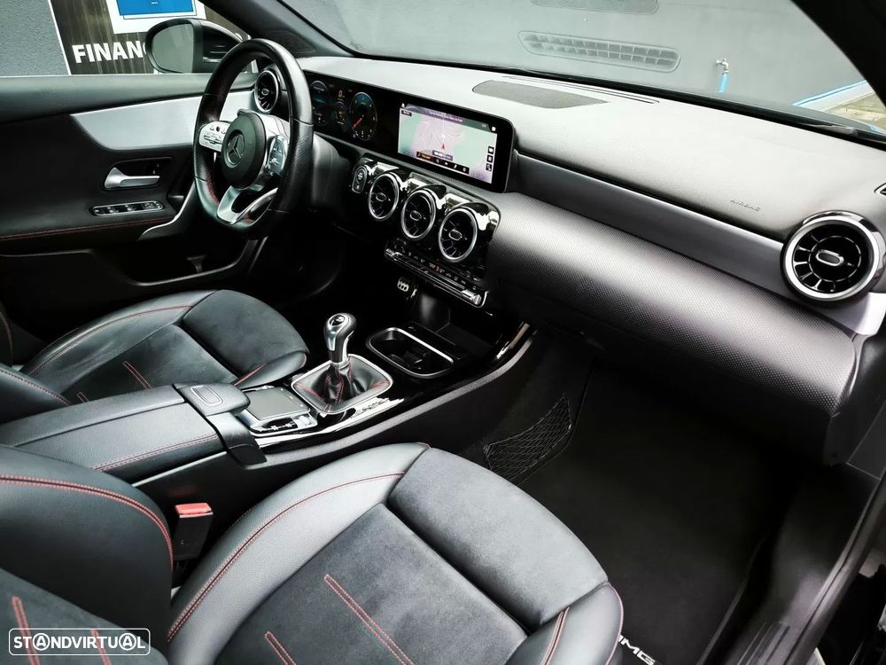 Mercedes-Benz A 180 d AMG Line - 21