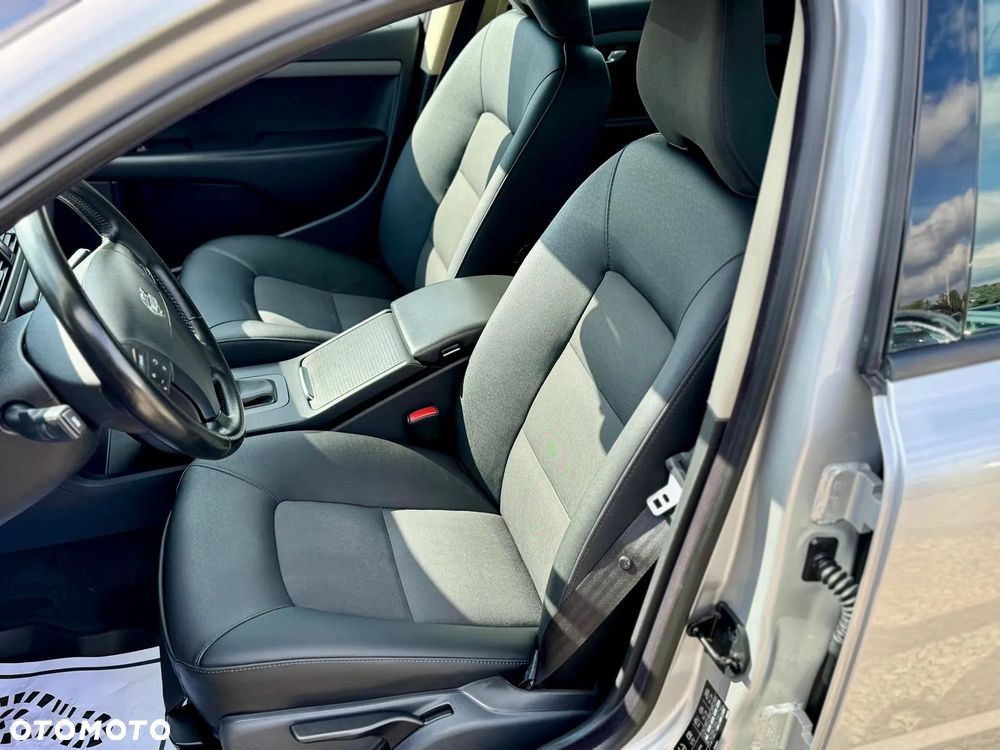 Volvo V70 2.0 Momentum - 18