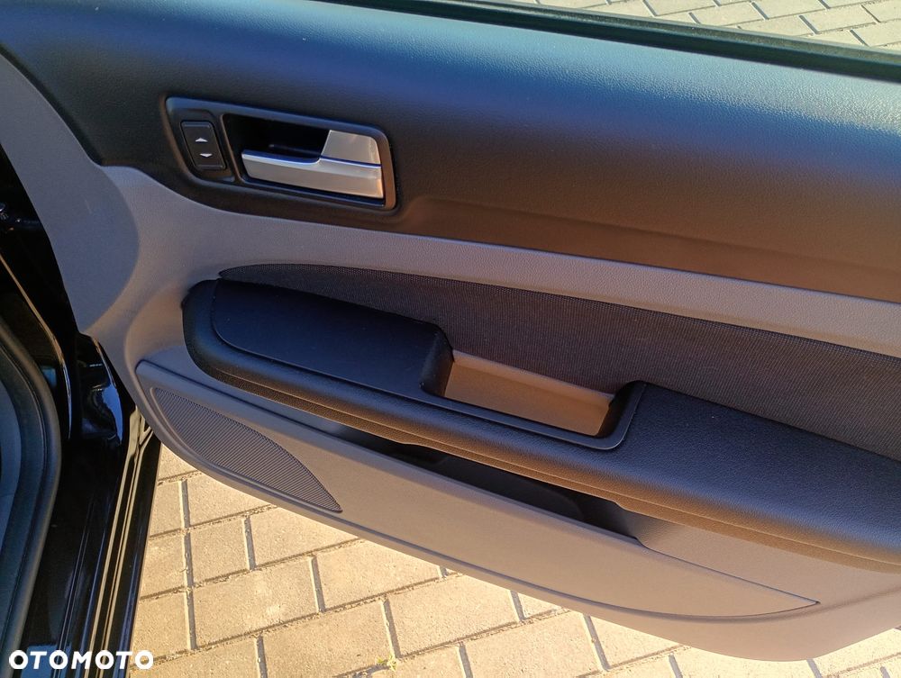 Ford Focus 1.6 TDCi DPF Concept - 16