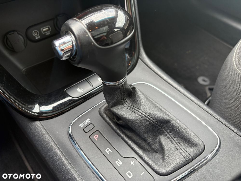 Kia Ceed 1.6 CRDi 136 DCT ISG Platinum Edition - 13