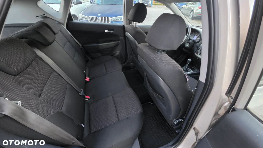 Hyundai i30 1.4 Comfort EU5 - 8