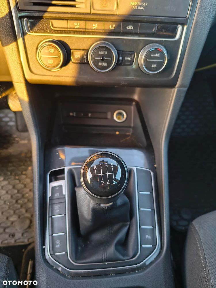 Volkswagen Golf Sportsvan SV 1.5 TSI ACT Comfortline - 11