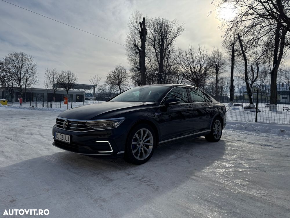 Volkswagen Passat - 3