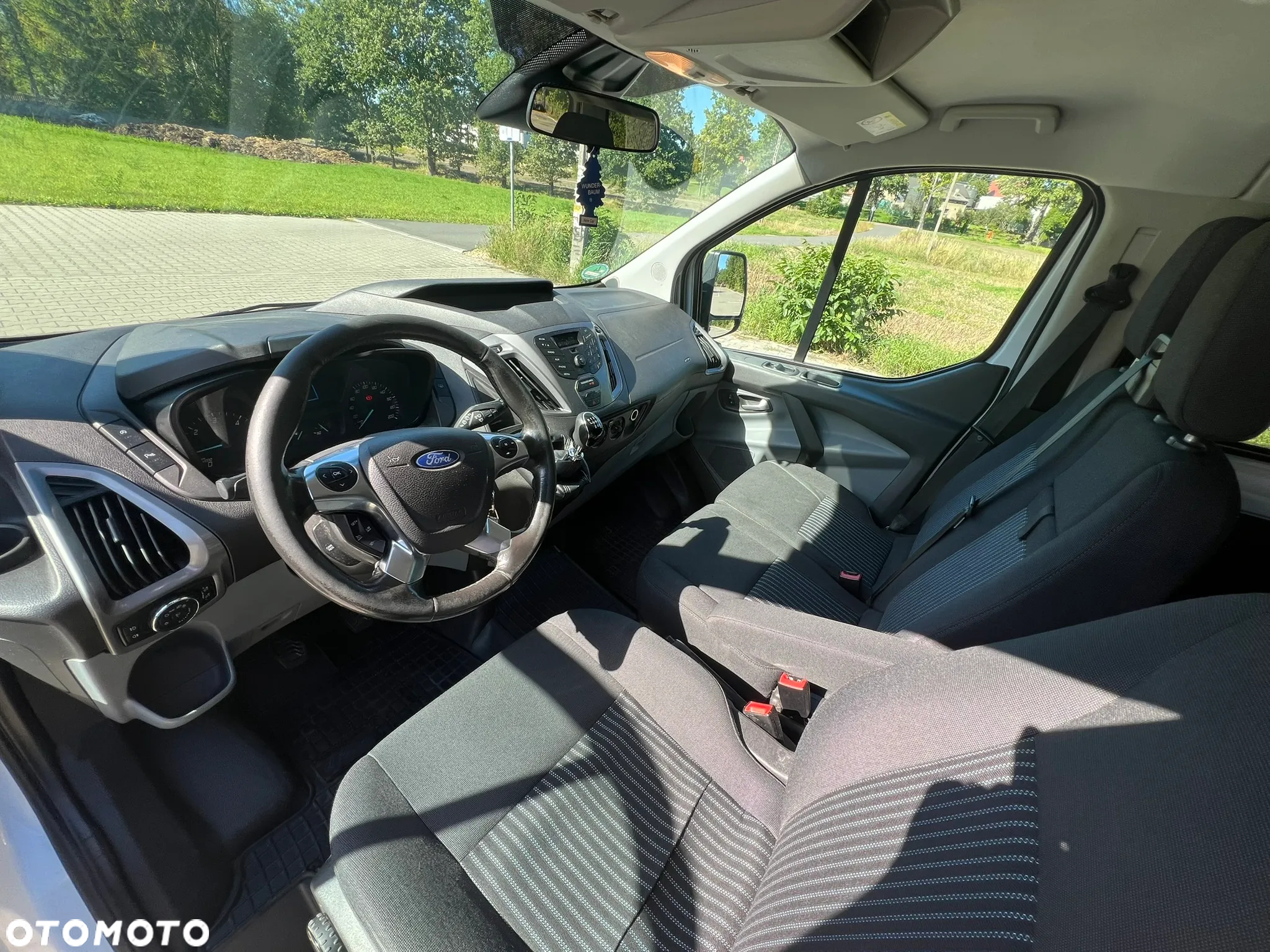 Ford Transit Custom 290 L2H1 Limited - 14