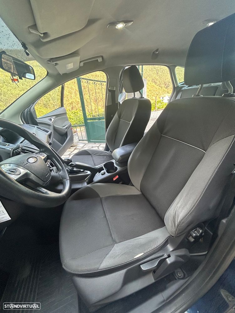 Ford Focus - 15