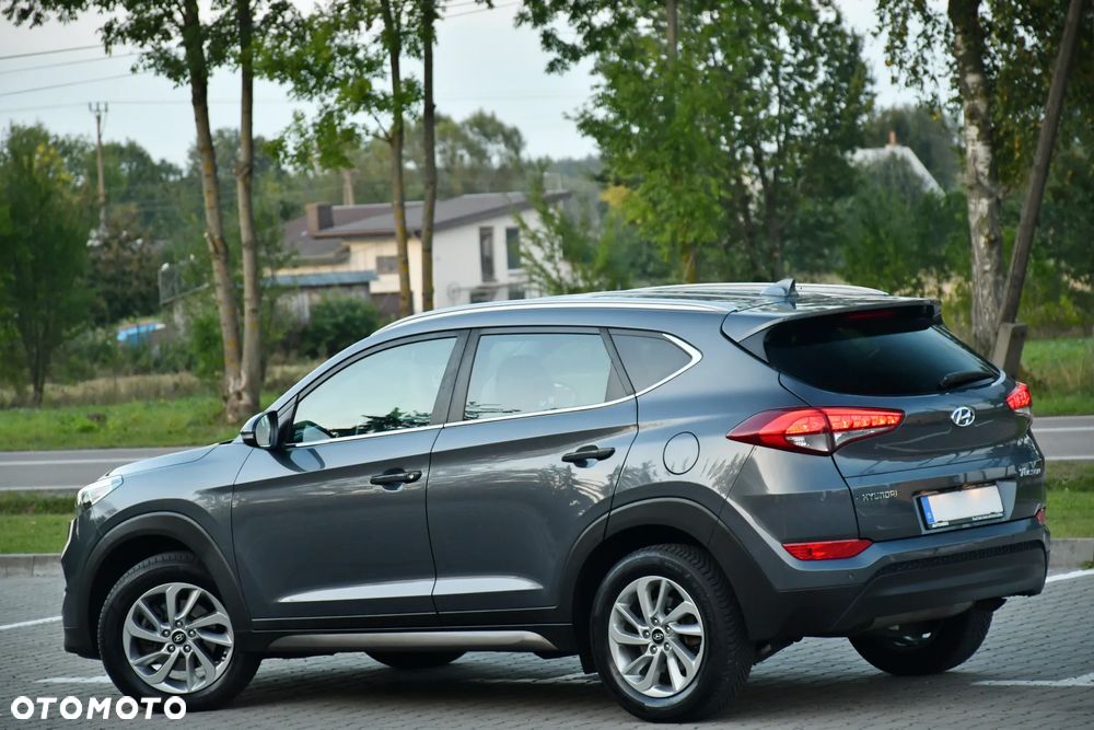 Hyundai Tucson 1.7 CRDI BlueDrive GO Plus 2WD DCT - 16