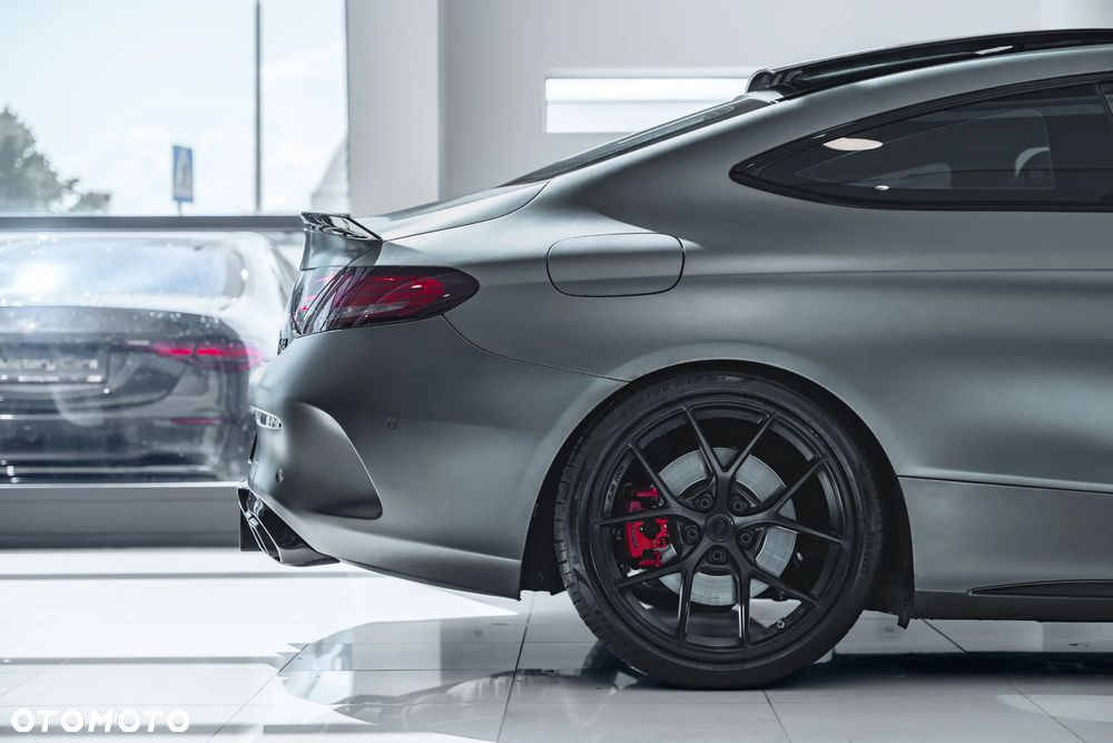 Mercedes-Benz Klasa C AMG 43 4Matic 9G-TRONIC - 18