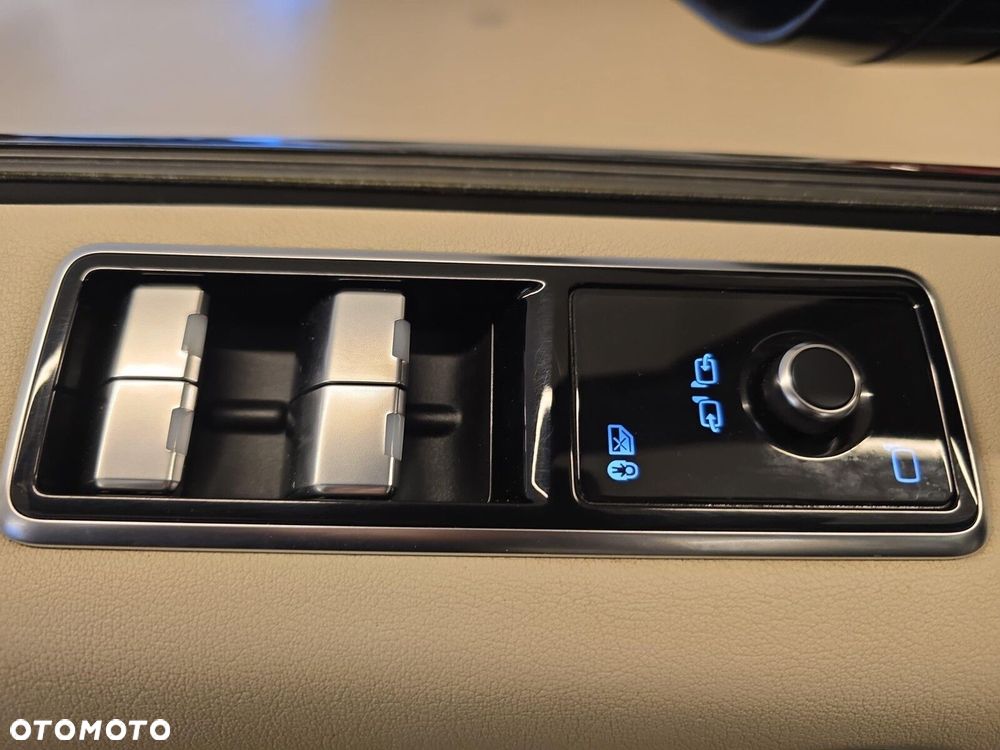 Land Rover Range Rover Sport - 15