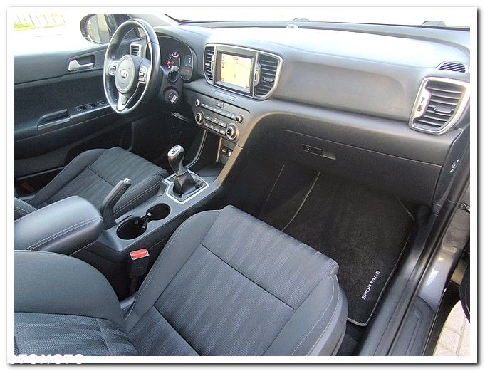 Kia Sportage 1.6 GDI Business Line 2WD - 24