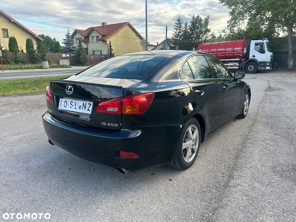 Lexus IS 250 Sport - 8