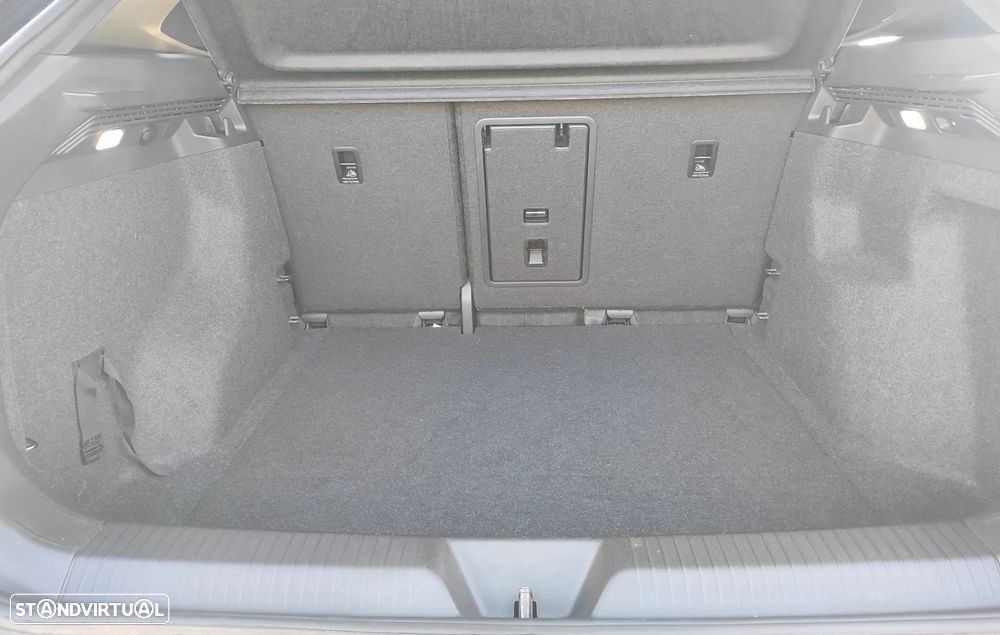 VW ID.4 77 kWh Pro Performance 1st - 42