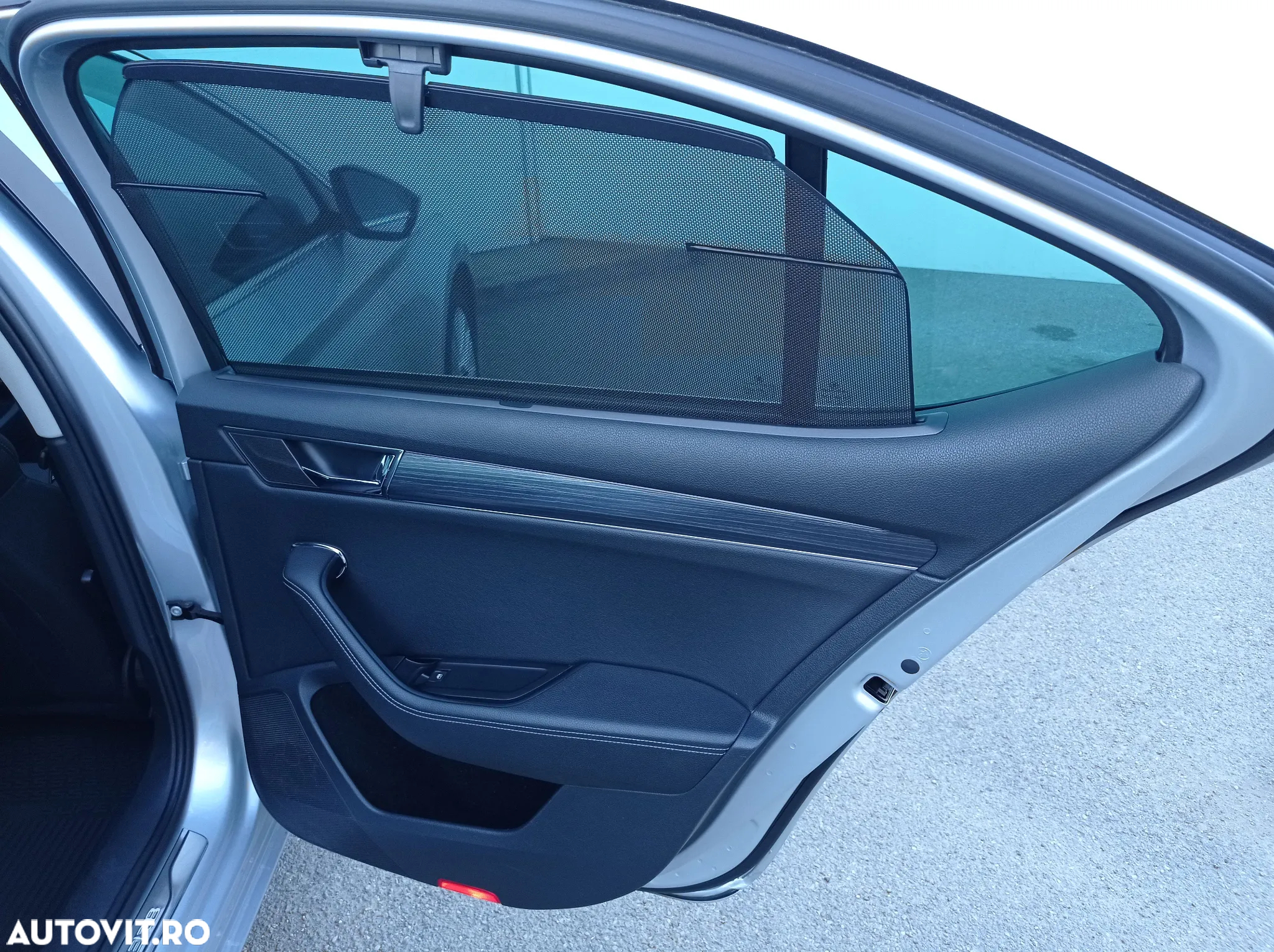 Skoda Superb 2.0 TDI DSG Style - 22
