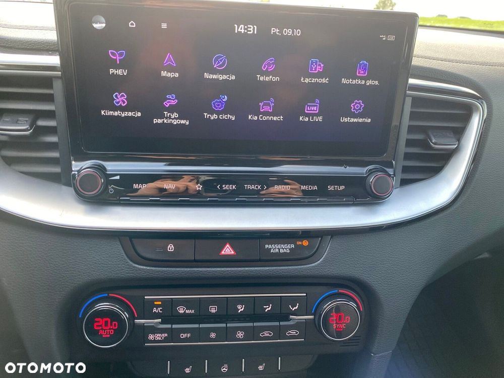 Kia Ceed - 28
