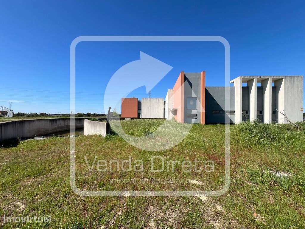 Terreno de 25.300 m², com edifício destinado a serviços no Porto Alto. - Grande imagem: 5/19