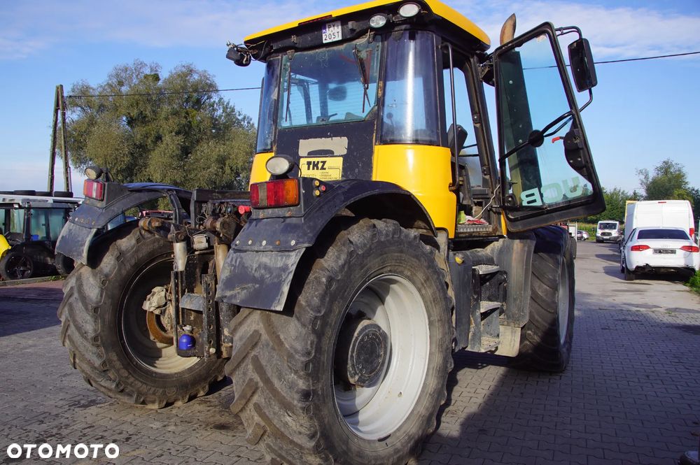 Jcb Fastrac 3230 2012 264km cumins na części masak silnik skrzynia zwolnica most dźwignia przełącznik kabina drzwi maska komputer licznik - 11