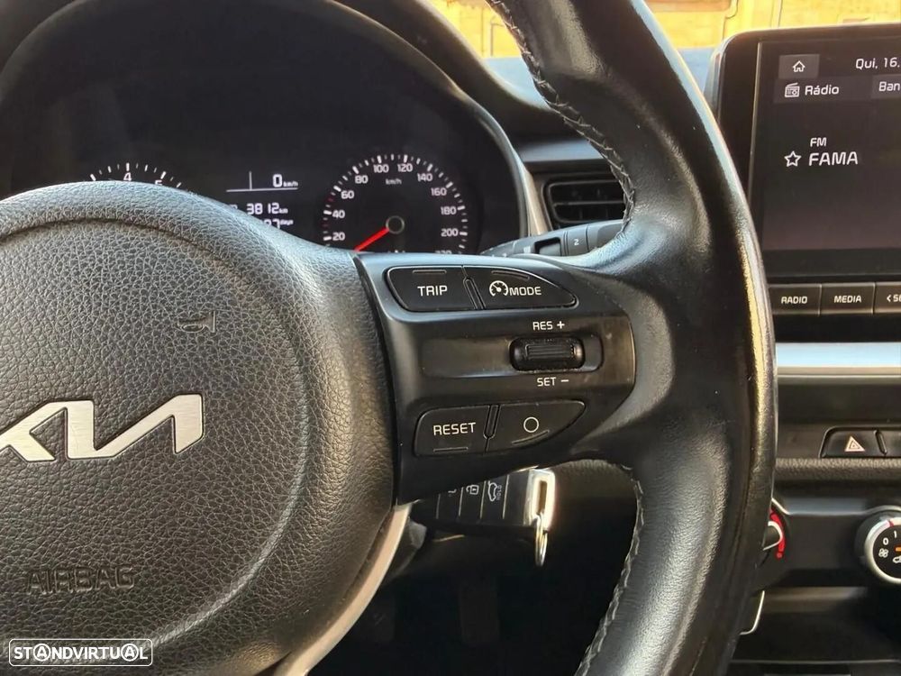 Kia Stonic - 26