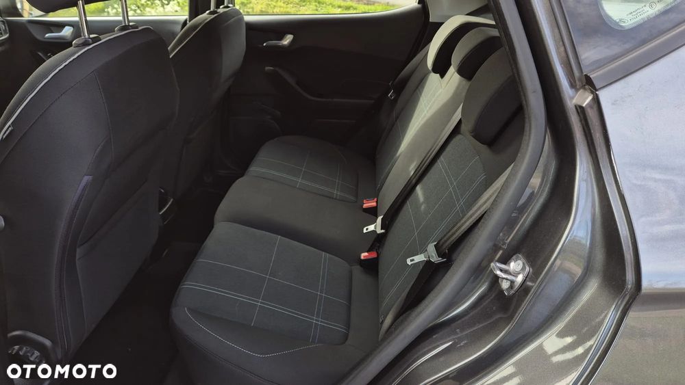 Ford Fiesta 1.1 S&S COOL&CONNECT - 11