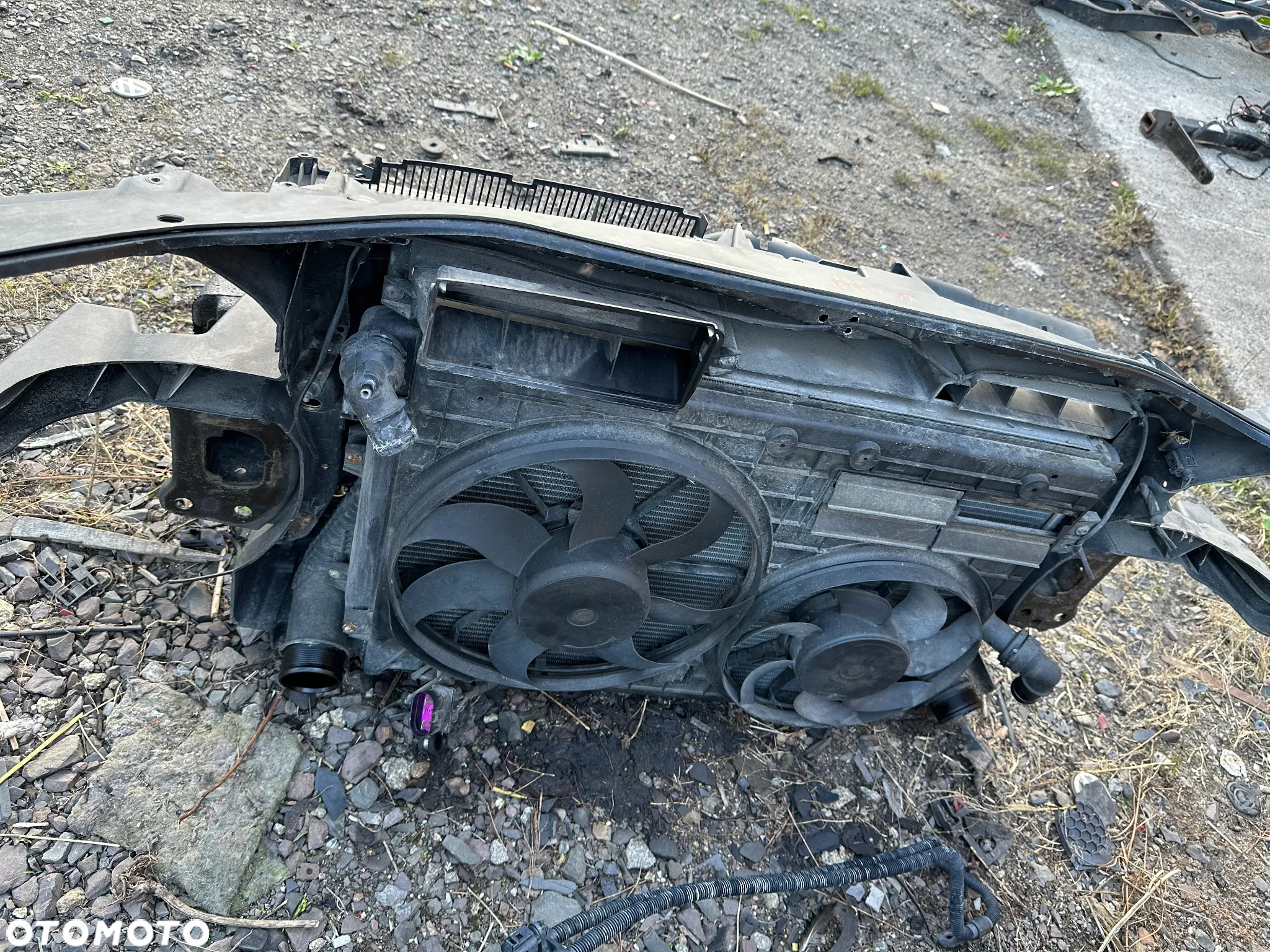 VW PASSAT B6 2.0 TDI 170km PAS PRZEDNI Z CHŁODNICAMI - 2