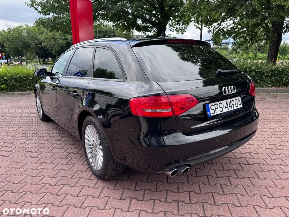 Audi A4 Avant 2.0 TDI DPF multitronic Attraction - 4