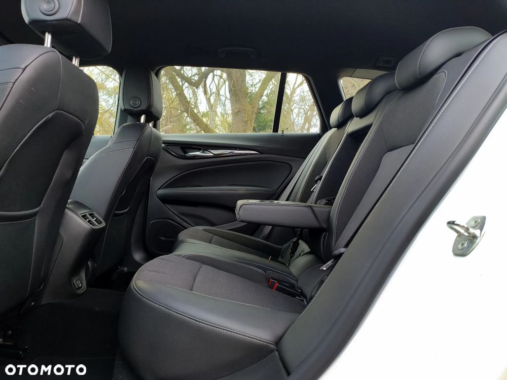 Opel Insignia 2.0 Automatik Business Edition - 32