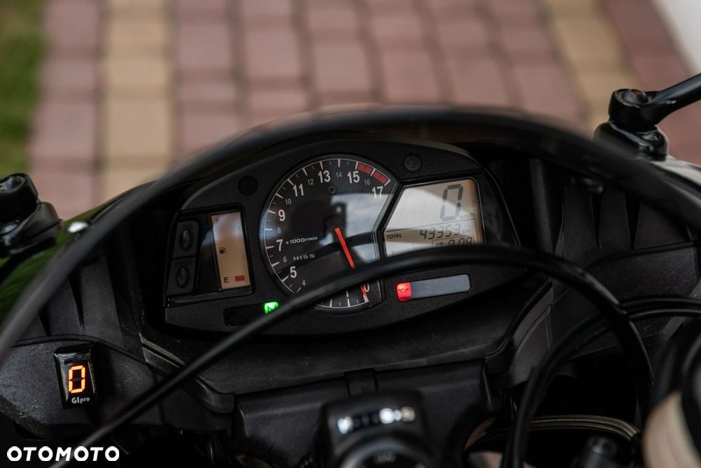 Honda CBR - 7