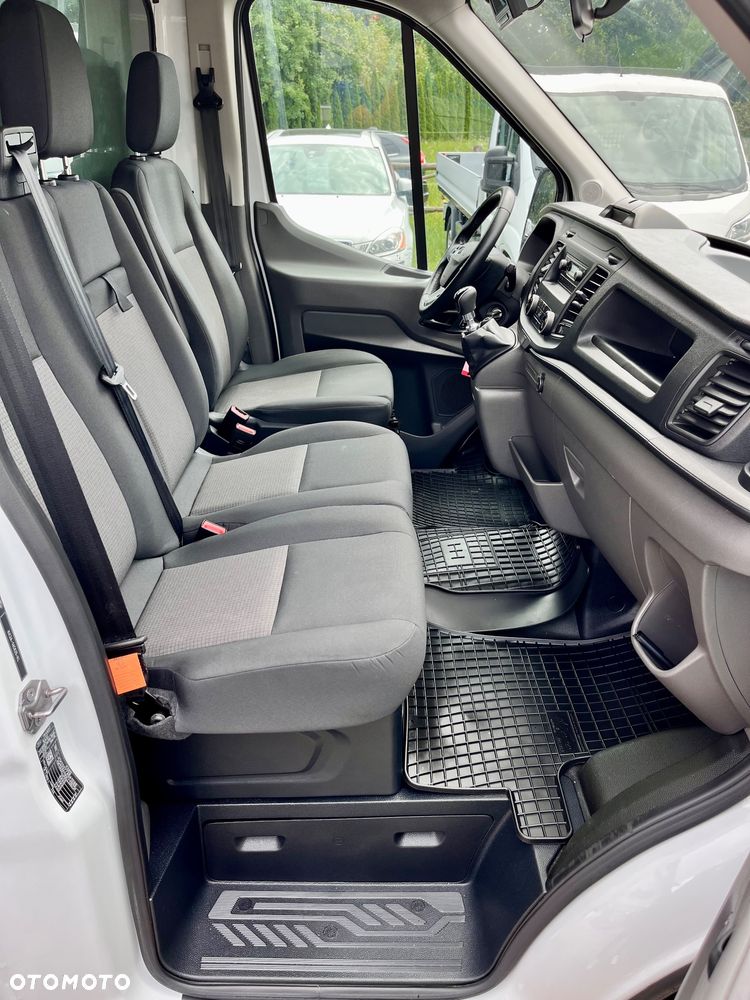 Ford Transit - 26