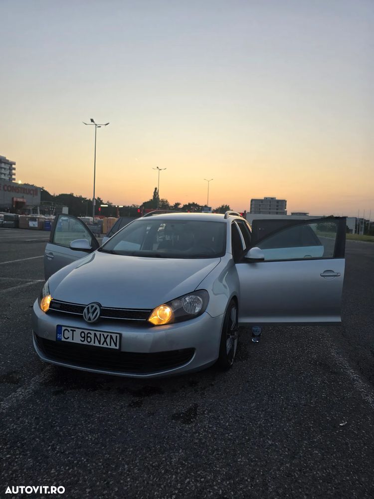Volkswagen Golf - 2