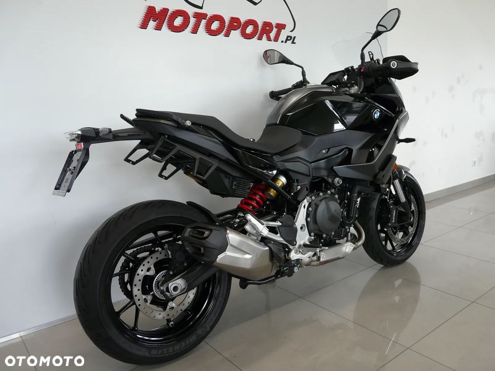 BMW XR - 19