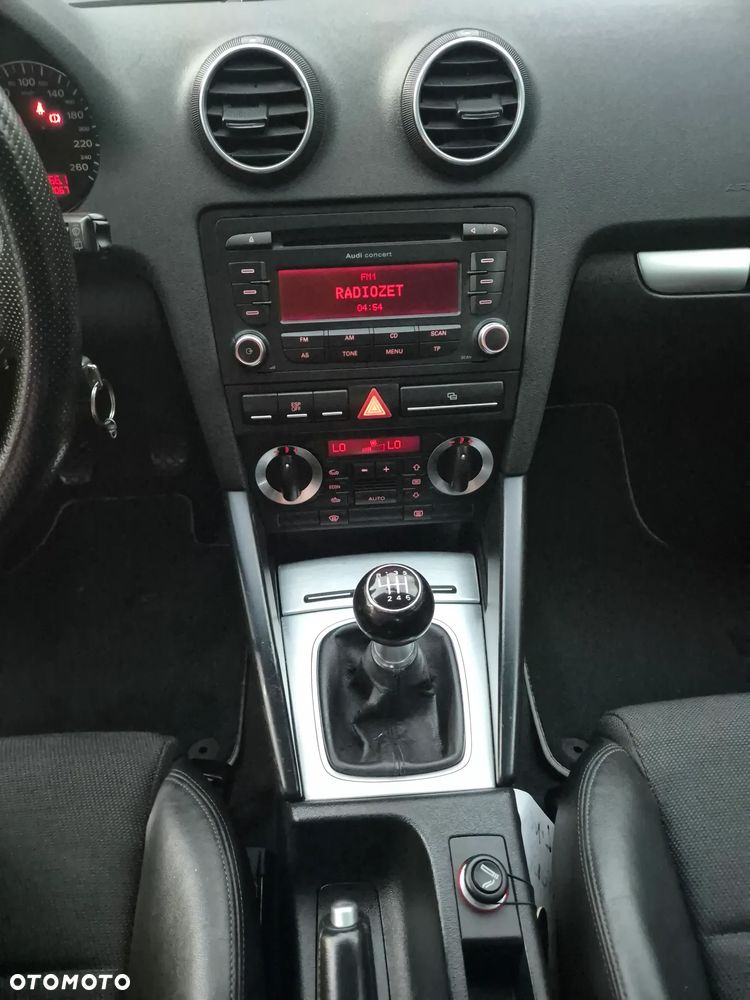 Audi A3 Sportback 2.0 TDI DPF S line Sportpaket (plus) - 28