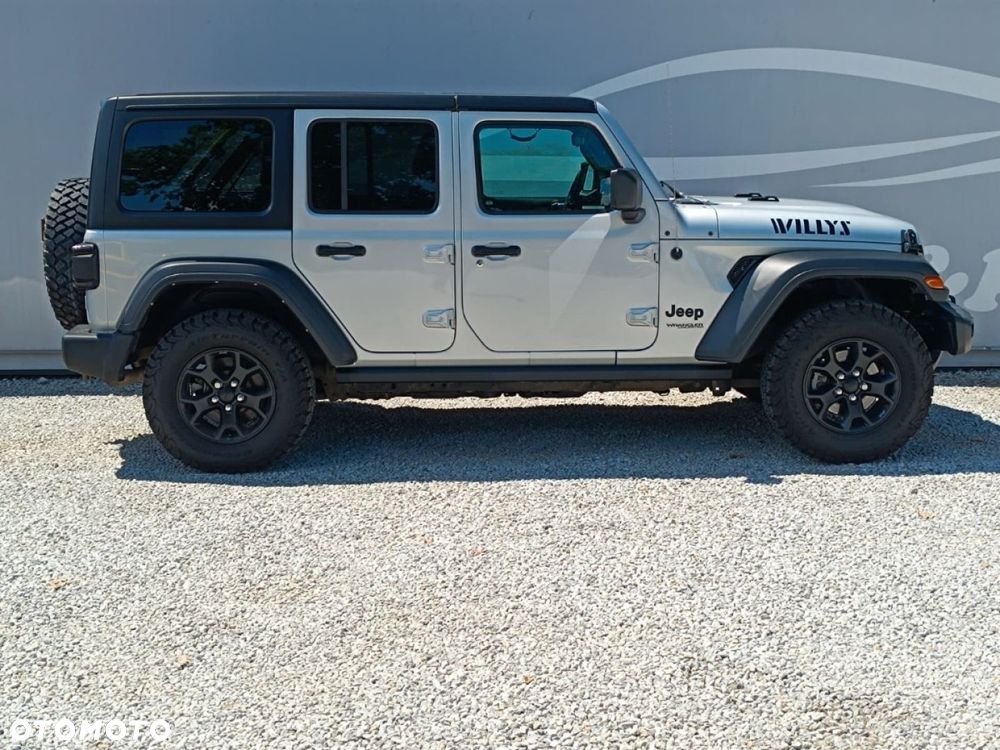 Jeep Wrangler - 13