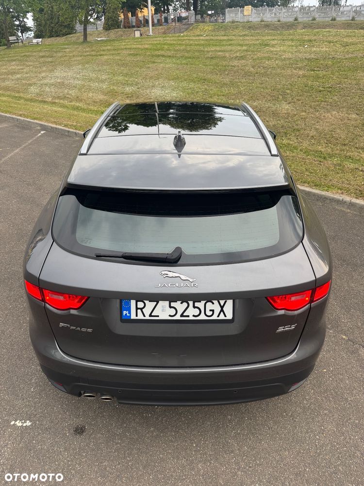 Jaguar F-Pace 2.0 i4D AWD Prestige - 10