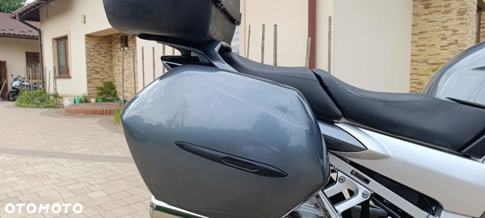 Yamaha FJR - 24