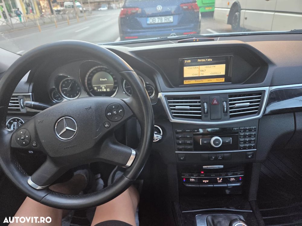 Mercedes-Benz E - 4