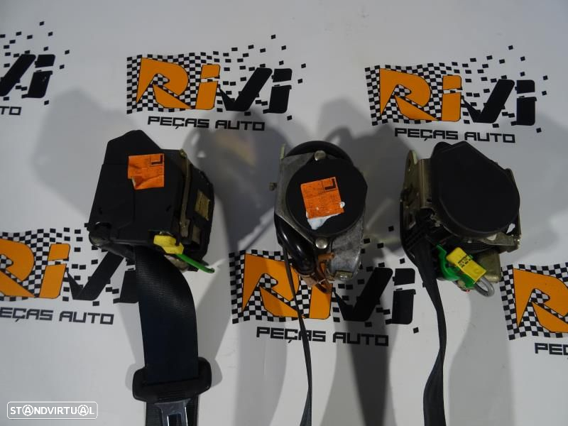 Conjunto De Cintos Audi A4 Avant (8D5, B5)  Cintos De Um Audi A4 B5.5 - 5