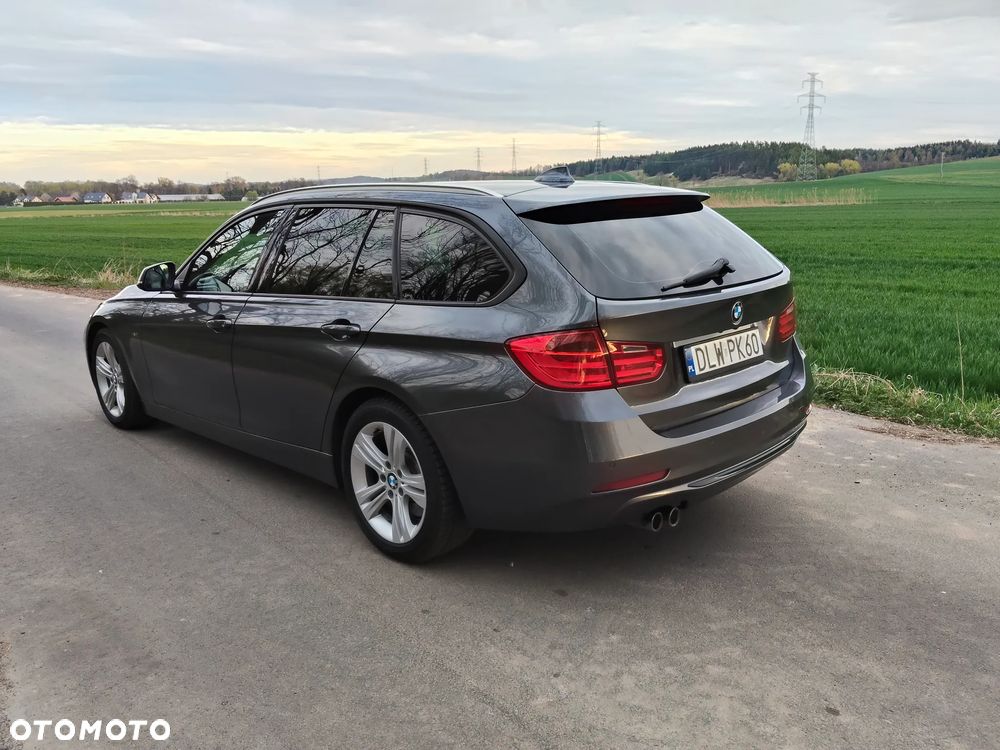 BMW Seria 3 330d Sport Line - 31