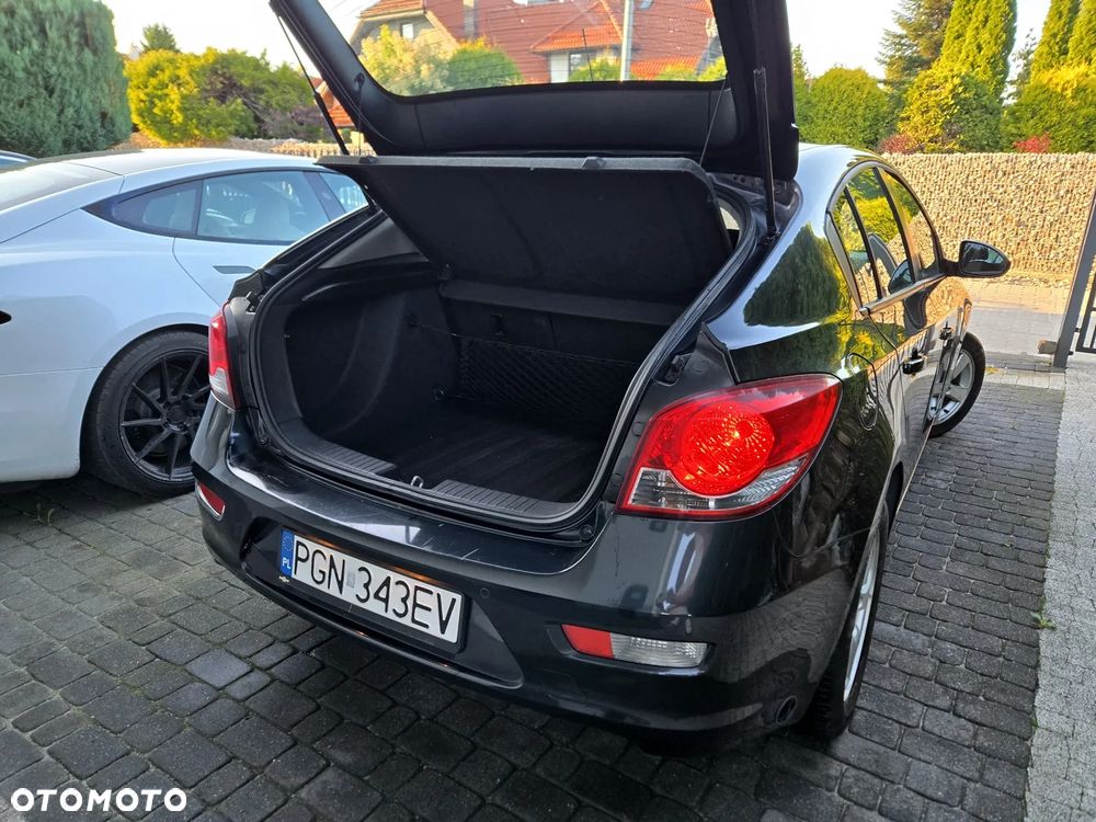 Chevrolet Cruze 1.8 LT+ - 12