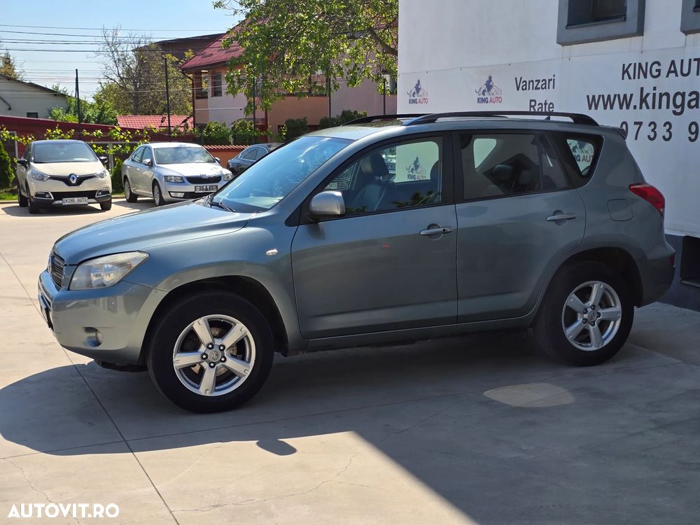 Toyota RAV4 - 2