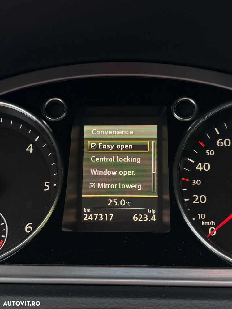 Volkswagen Passat CC 2.0 TDI DSG Exclusive - 32