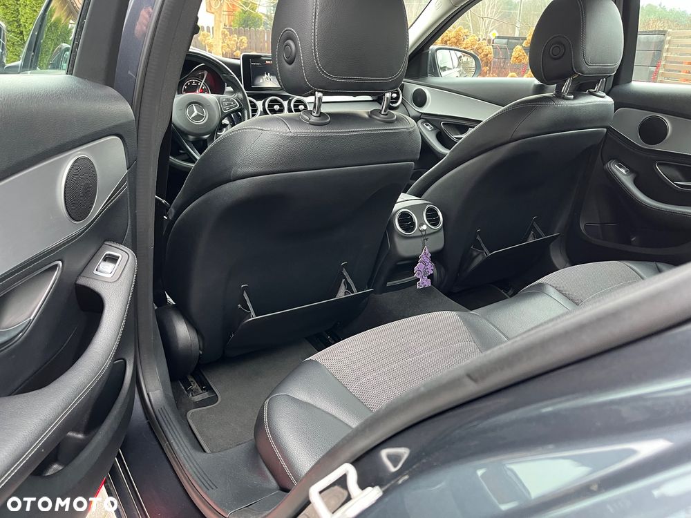 Mercedes-Benz Klasa C 180 Avantgarde - 9