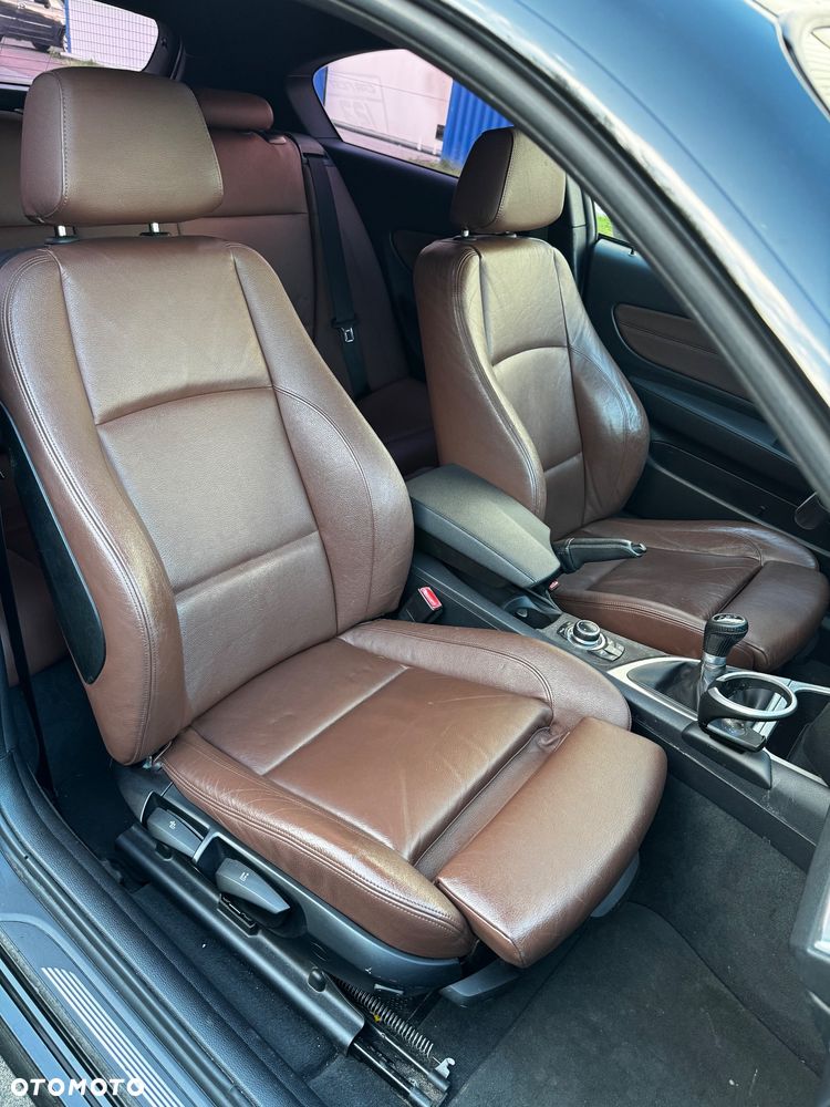 BMW Seria 1 123d - 8