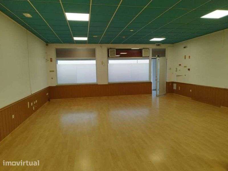 Arrenda-se Espaço Comercial - Grande imagem: 2/6