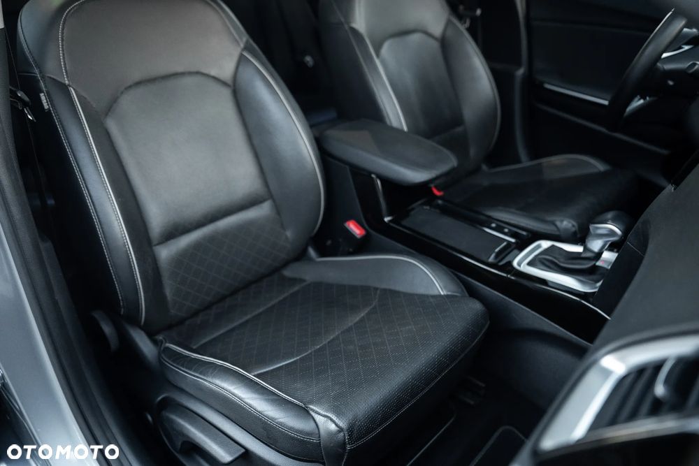 Kia Ceed 1.4 T-GDI DCT OPF Platinum Edition - 23